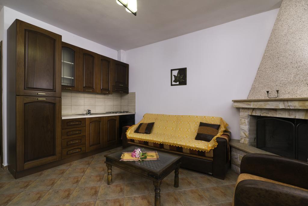 Menir Luxury Apartments Прінос Екстер'єр фото